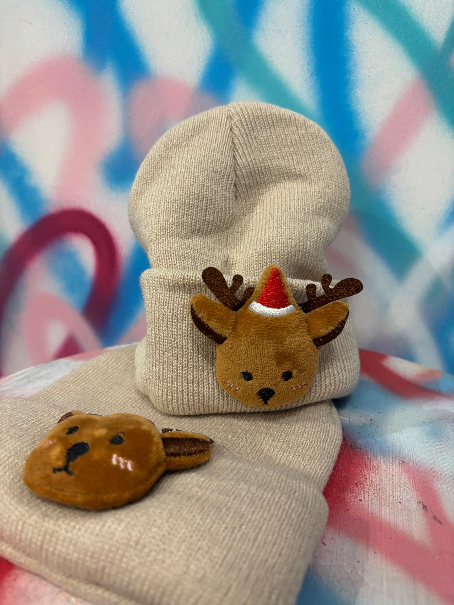 Cappellino Invernale con Renna Peluche – Speciale Natale