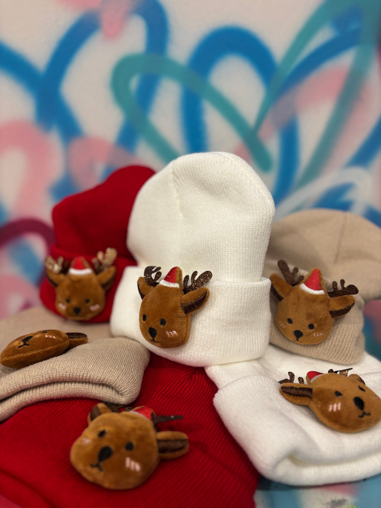 Cappellino Invernale con Renna Peluche – Speciale Natale